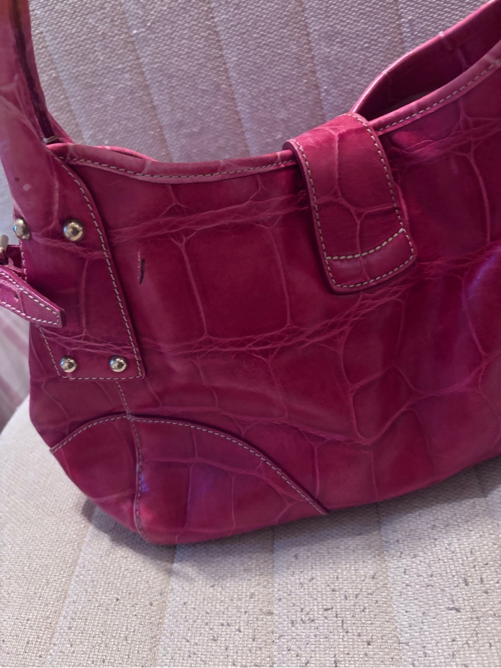 Dooney & Bourke Red Croc-Embossed Leather Shoulder Bag - Picture 4 of 5